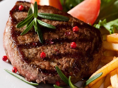 Steak Dinner & Beers in Düsseldorf